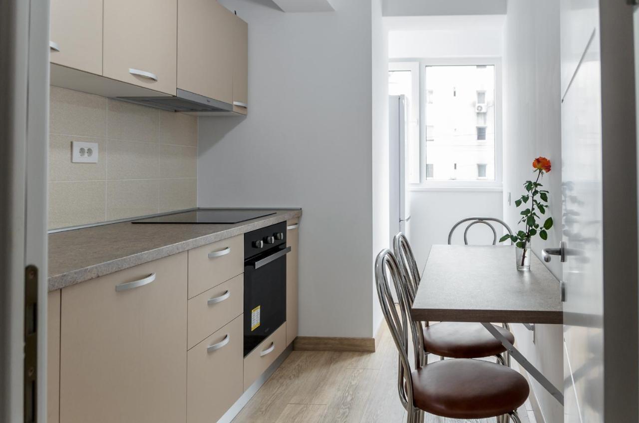 Luxury Apartments Newton By Glam Iasi Extérieur photo
