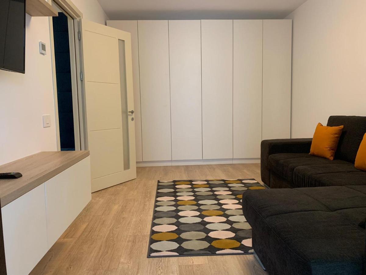 Luxury Apartments Newton By Glam Iasi Extérieur photo