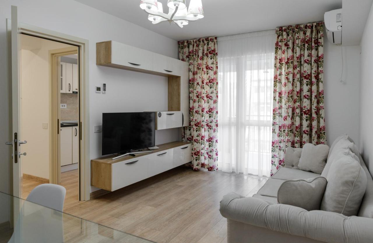 Luxury Apartments Newton By Glam Iasi Extérieur photo